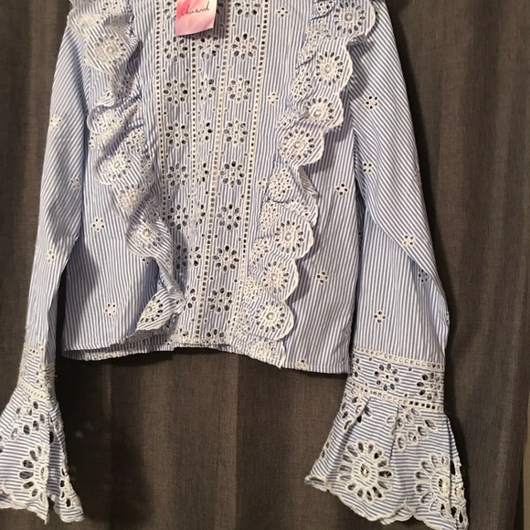 New Cotton Striped Blue Rear Zipper Top. - Picture 3 of 6